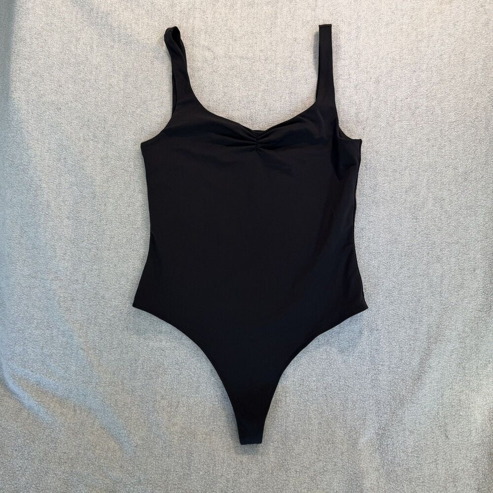 Aritzia Babaton Bodysuit Womens L Black Contour Sweetheart Thong Stretch Top
